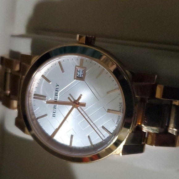 Burberrys Watch  BU9104 33mm Unisex Silver X Gold